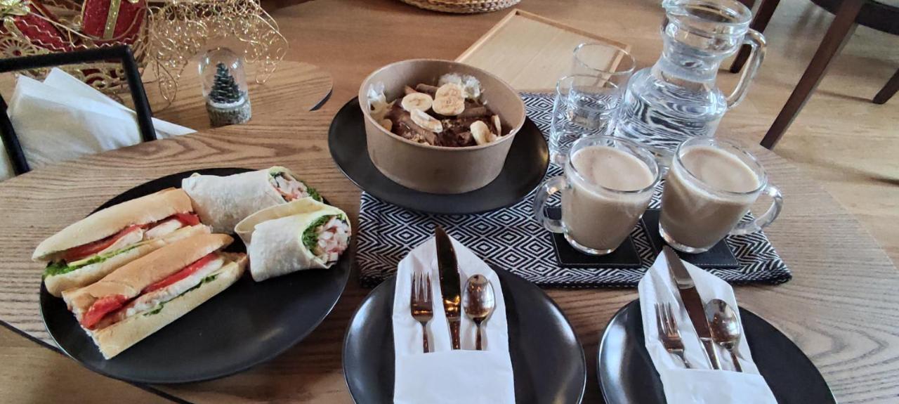 Iqoqo Hotels - Luxury Suites อิโออันนินา ภายนอก รูปภาพ