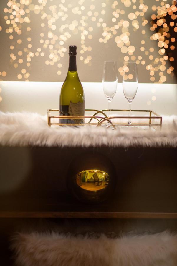 Iqoqo Hotels - Luxury Suites อิโออันนินา ภายนอก รูปภาพ
