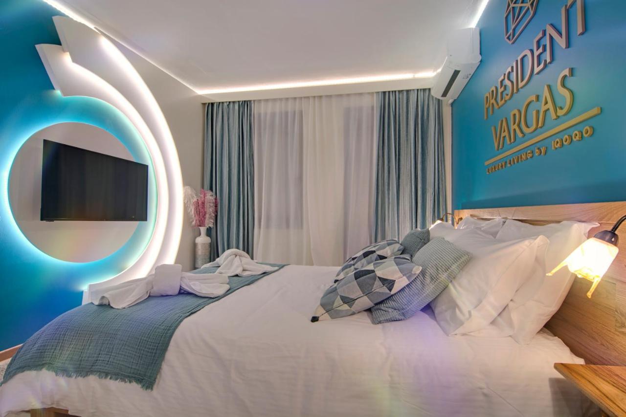 Iqoqo Hotels - Luxury Suites อิโออันนินา ภายนอก รูปภาพ